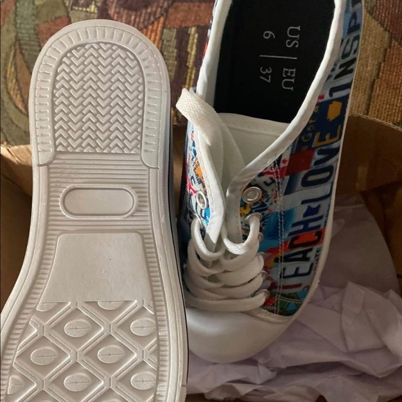 License Plate Teacher Shoes - Picture 3 of 3